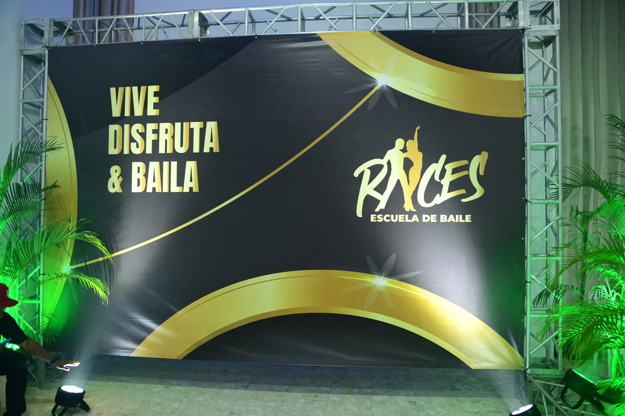 Cuarto aniversario de Raíces, foto 1 de 61